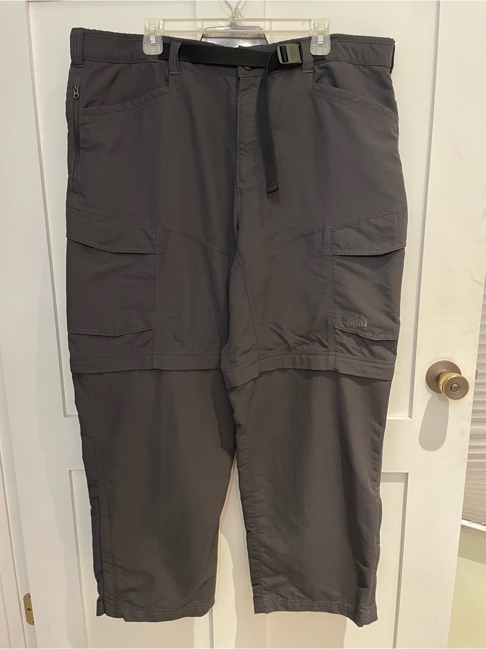 The North Face Men's Paramount Convertible Hiking Pant in Asphalt Grey XXL